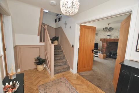 3 bedroom cottage for sale, West Road, Ketley Bank, Telford,  TF2 0DJ