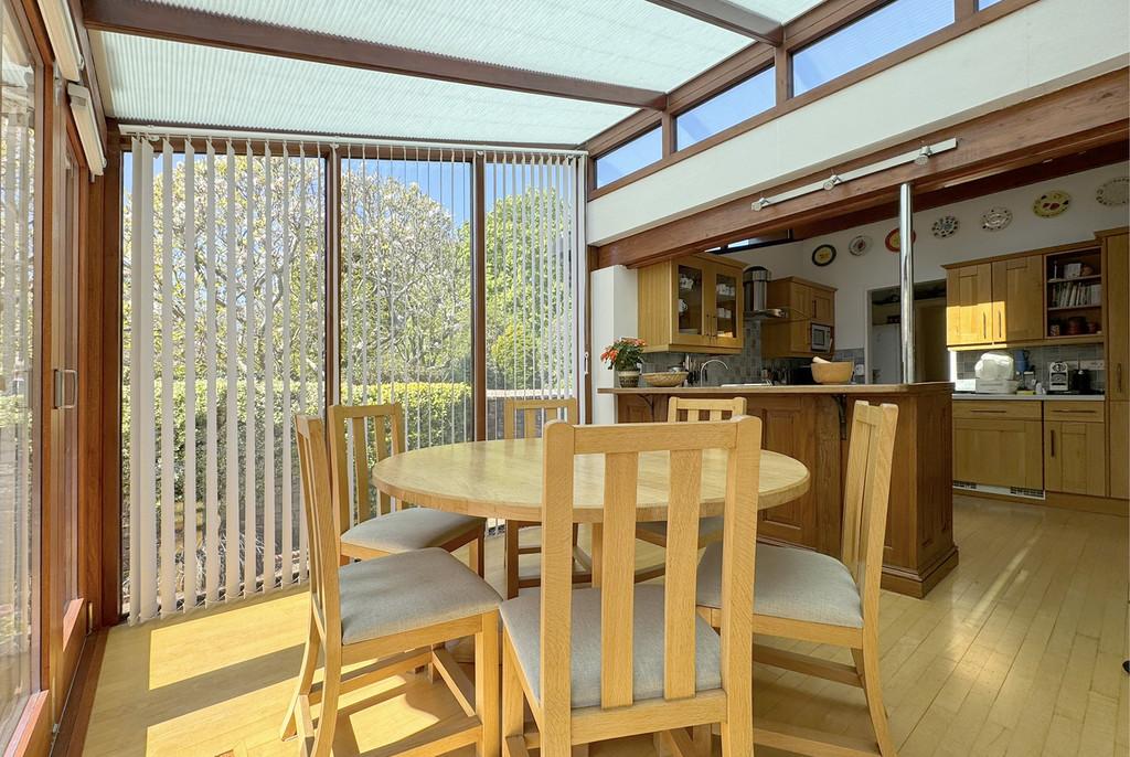2 TP Conservatory