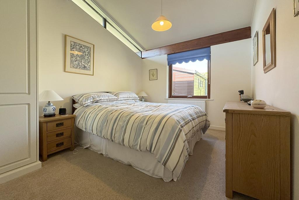 2 TP Bedroom 2