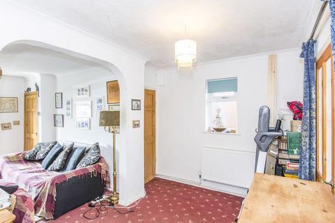 2 bedroom semi-detached house for sale, The Headlands, Market Harborough