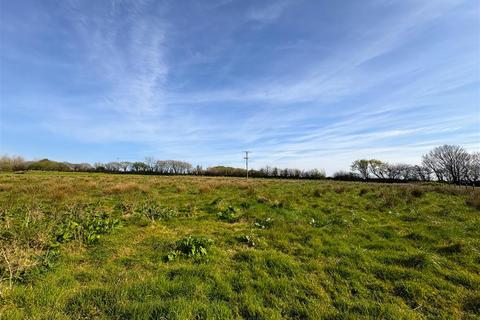 4 bedroom property with land for sale, Holsworthy