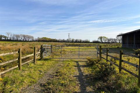 4 bedroom property with land for sale, Holsworthy