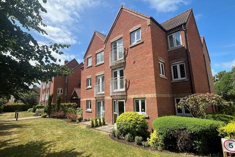 Swallows Court, Spalding