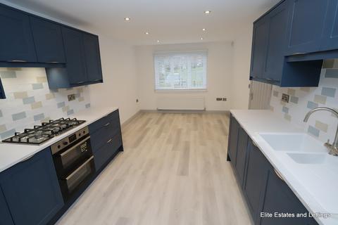 4 bedroom semi-detached house to rent, Boste Crescent, Durham DH1