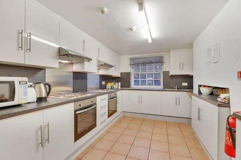 8 bedroom detached house to rent, New Cross