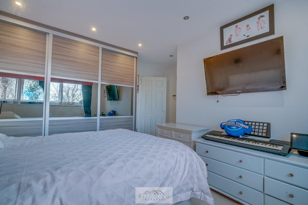 Bedroom 2.1