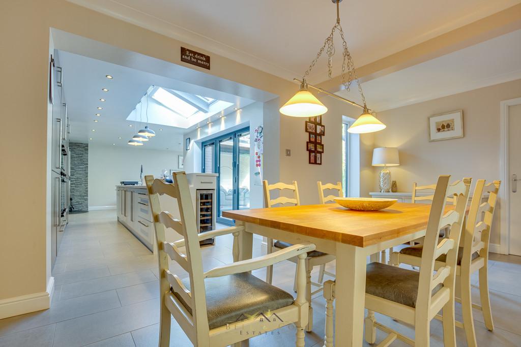 Dining area 1.1