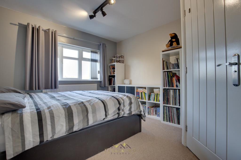Bedroom 2.1