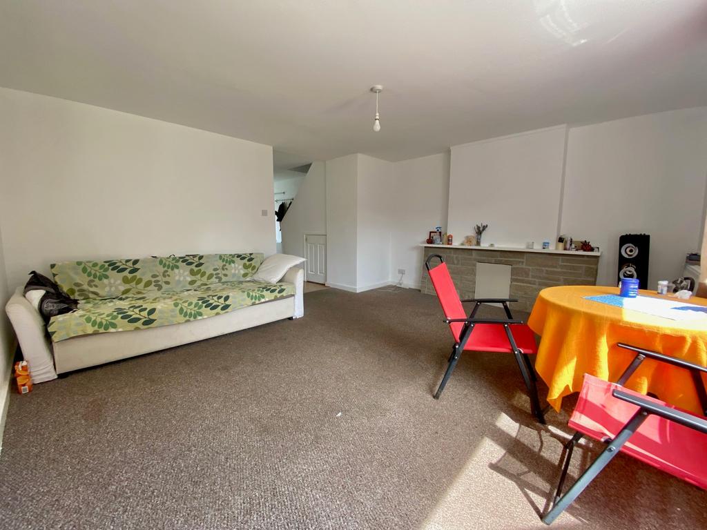 Livingroom.2