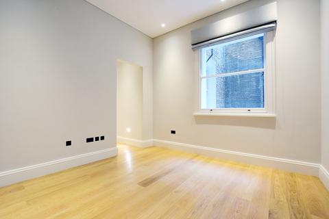 4 bedroom terraced house to rent, Redburn Street, London SW3