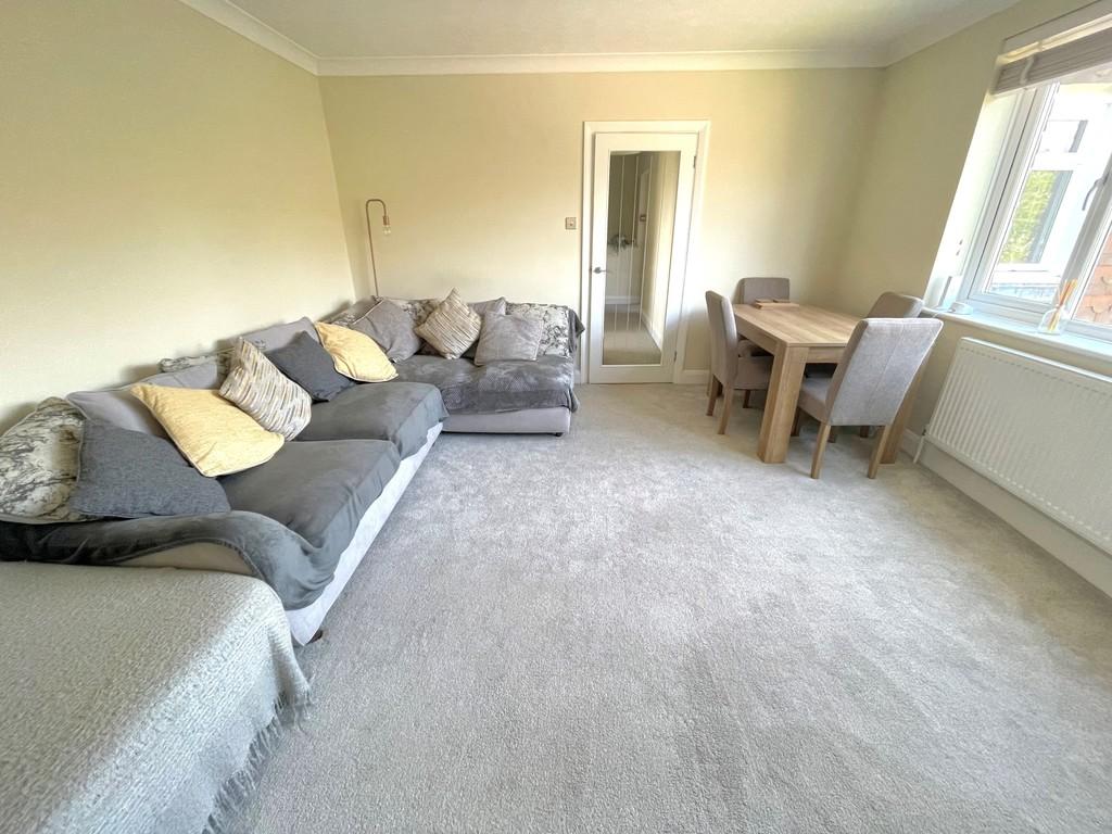 5 Ffynches Lodge Lounge 1