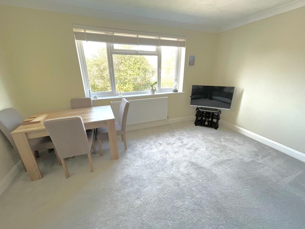 5 Ffynches Lodge Lounge 2