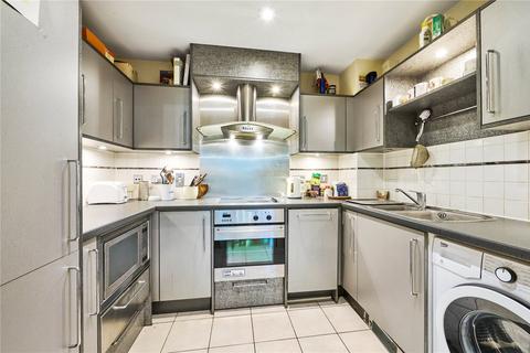 2 bedroom apartment for sale, Bridge House, 18 St George Wharf SW8