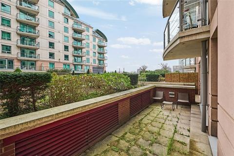 2 bedroom apartment for sale, Bridge House, 18 St George Wharf SW8