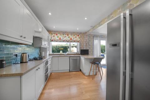 8 Robb Place, Castle Douglas, DG7 1LW