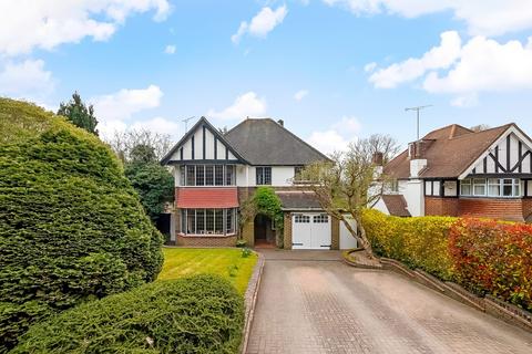 1 Cearn Way, Coulsdon, CR5 2LH