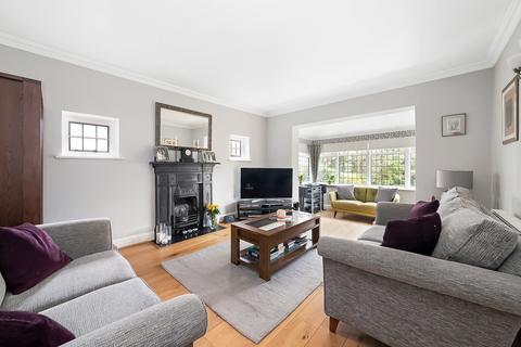 1 Cearn Way, Coulsdon, CR5 2LH