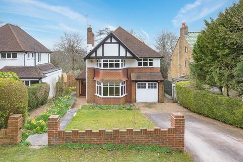 8 Cearn Way, Coulsdon, CR5 2LH