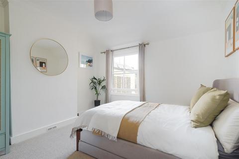 117b Tranmere Road, Earlsfield, London, SW18 3QP