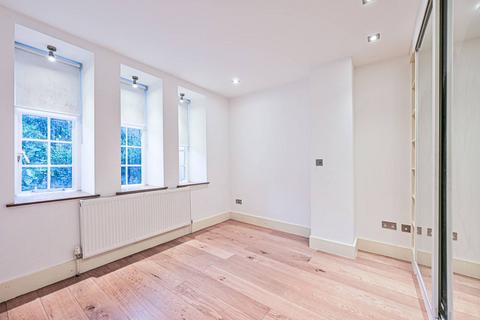 2 bedroom flat for sale, Hillside Court, Hampstead, London, NW3