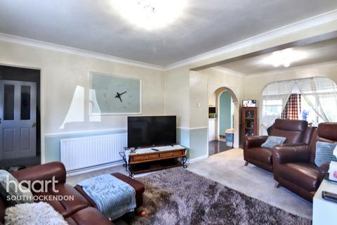 56 Nethan Drive, Aveley, South Ockendon, RM15 4RJ