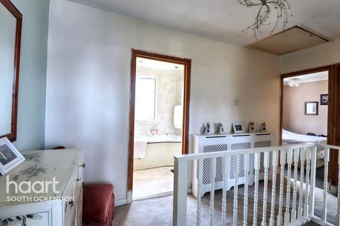 56 Nethan Drive, Aveley, South Ockendon, RM15 4RJ