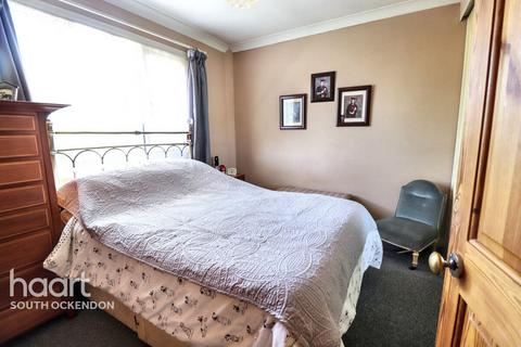 56 Nethan Drive, Aveley, South Ockendon, RM15 4RJ