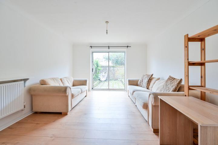 Chpk1595705 large-4-04 jpg