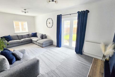 4 bedroom detached house for sale, Bechstein Meadow, Trowbridge BA14