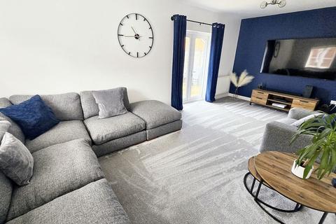 4 bedroom detached house for sale, Bechstein Meadow, Trowbridge BA14