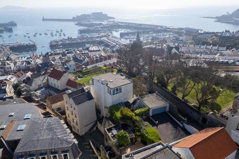 4 bedroom detached house for sale, Clifton, St. Peter Port, Guernsey
