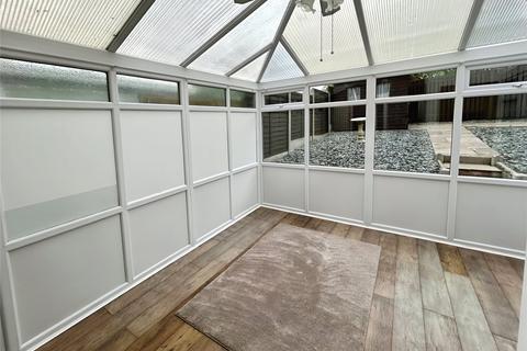 15 Brookmead Grove, Stoke-on-trent, ST3 5XS