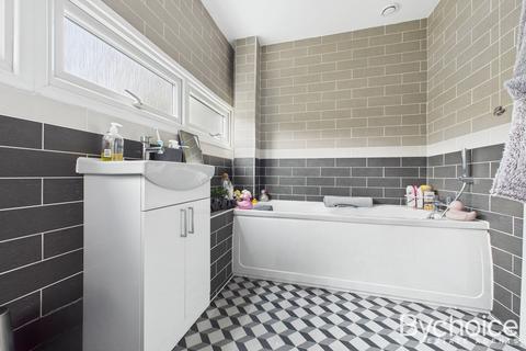 3 bedroom terraced house for sale, Hawkins Road, Sudbury, Suffolk