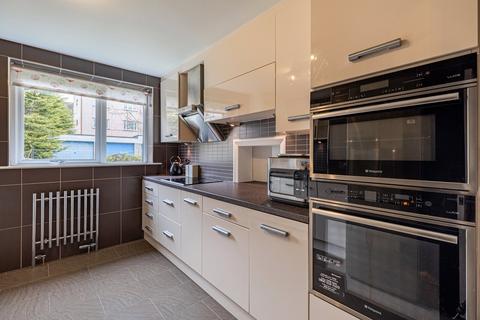16b, Castleton Court Castleton Drive, Newton Mearns, Glasgow, G77 5JU