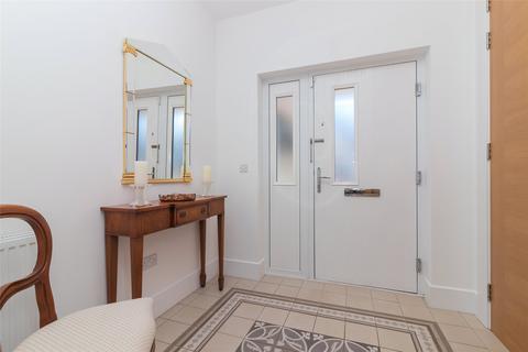 5 bedroom detached house for sale, Aldton Avenue, Newton Mearns, Glasgow