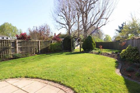 4 bedroom detached house for sale, Hussar Close, Christchurch
