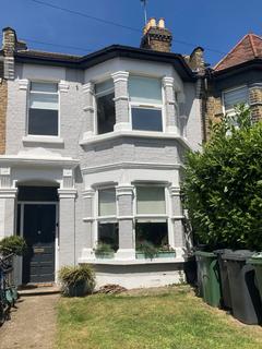 4 bedroom terraced house to rent, Preston Road, London E11