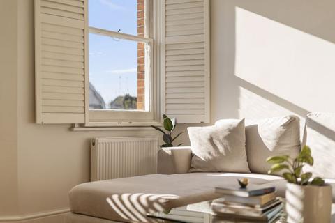 2 bedroom apartment for sale, Kings Road, Willesden, London NW10