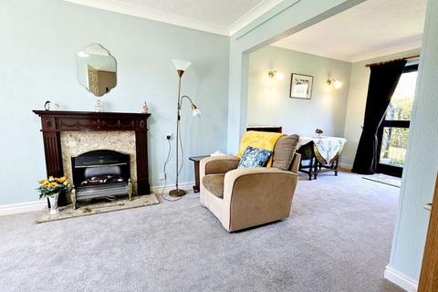 2 bedroom terraced house for sale, Brook Farm Court, Hereford HR2