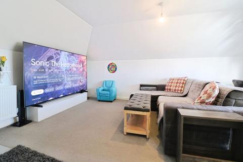 2 bedroom apartment for sale, Kenyon Way, Langley