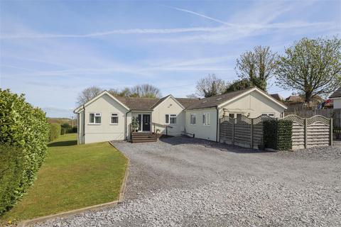 5 bedroom detached house for sale, St Ives, New Road, Eythorne