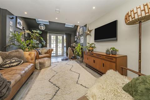 52a Clewer Hill Road, Windsor, SL4 4BW