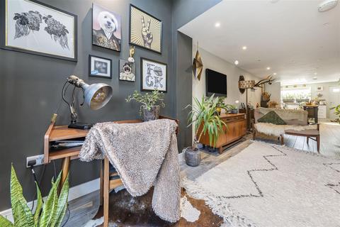 52a Clewer Hill Road, Windsor, SL4 4BW