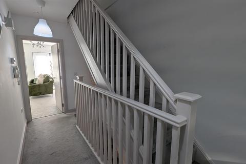 4 bedroom townhouse to rent, Portland Road, Southsea
