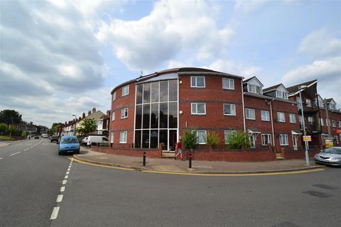 4 bedroom flat to rent, St. Stephens Court, Selly Oak, Birmingham B29