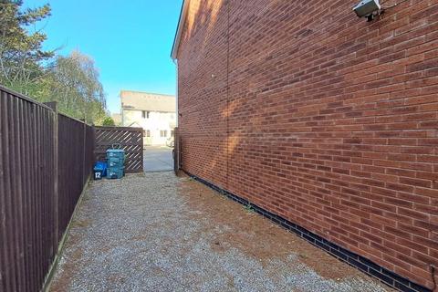 2 bedroom end of terrace house for sale, Ellis Way, Conwy