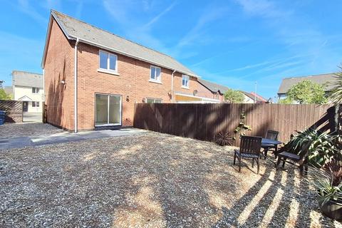 12 Ellis Way, Conwy, LL32 8GU