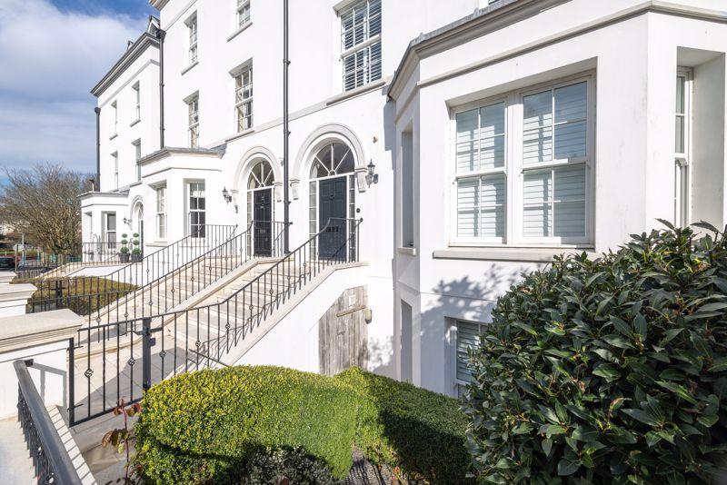 3 Derby Square