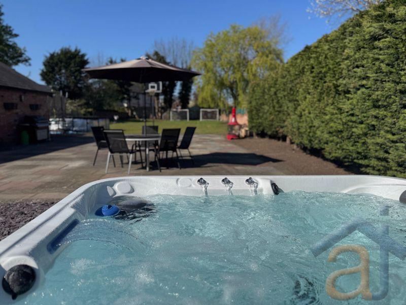 Hot tub