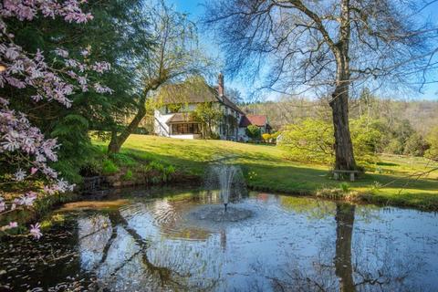 4 bedroom detached house for sale, Peaslake Road, Ewhurst
